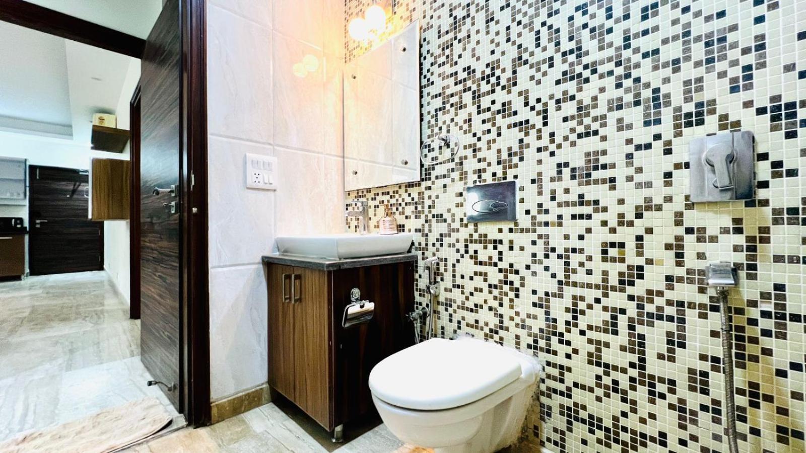 Olive Serviced Apartments - New Friends Colony Yeni Delhi Dış mekan fotoğraf