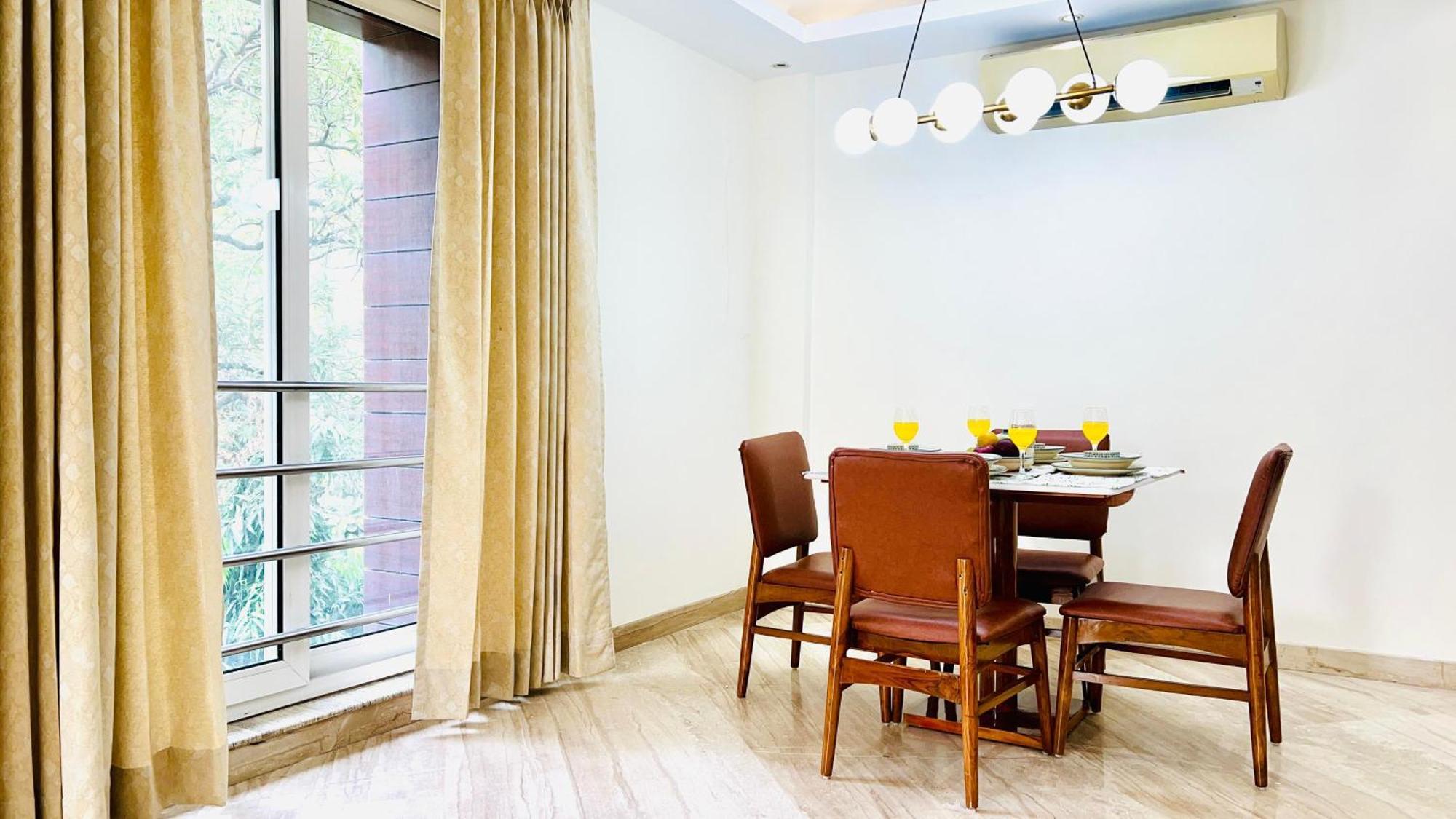 Olive Serviced Apartments - New Friends Colony Yeni Delhi Oda fotoğraf